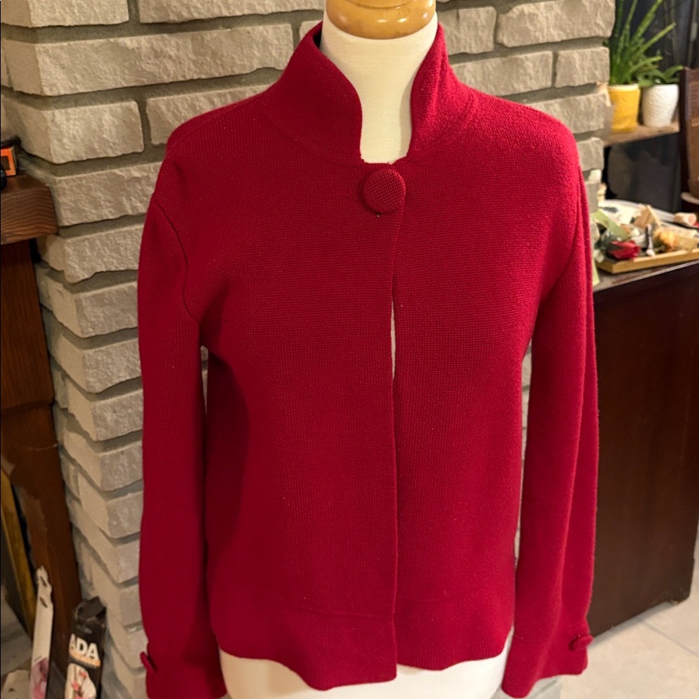 Chic Red Women's stylized Cardigan